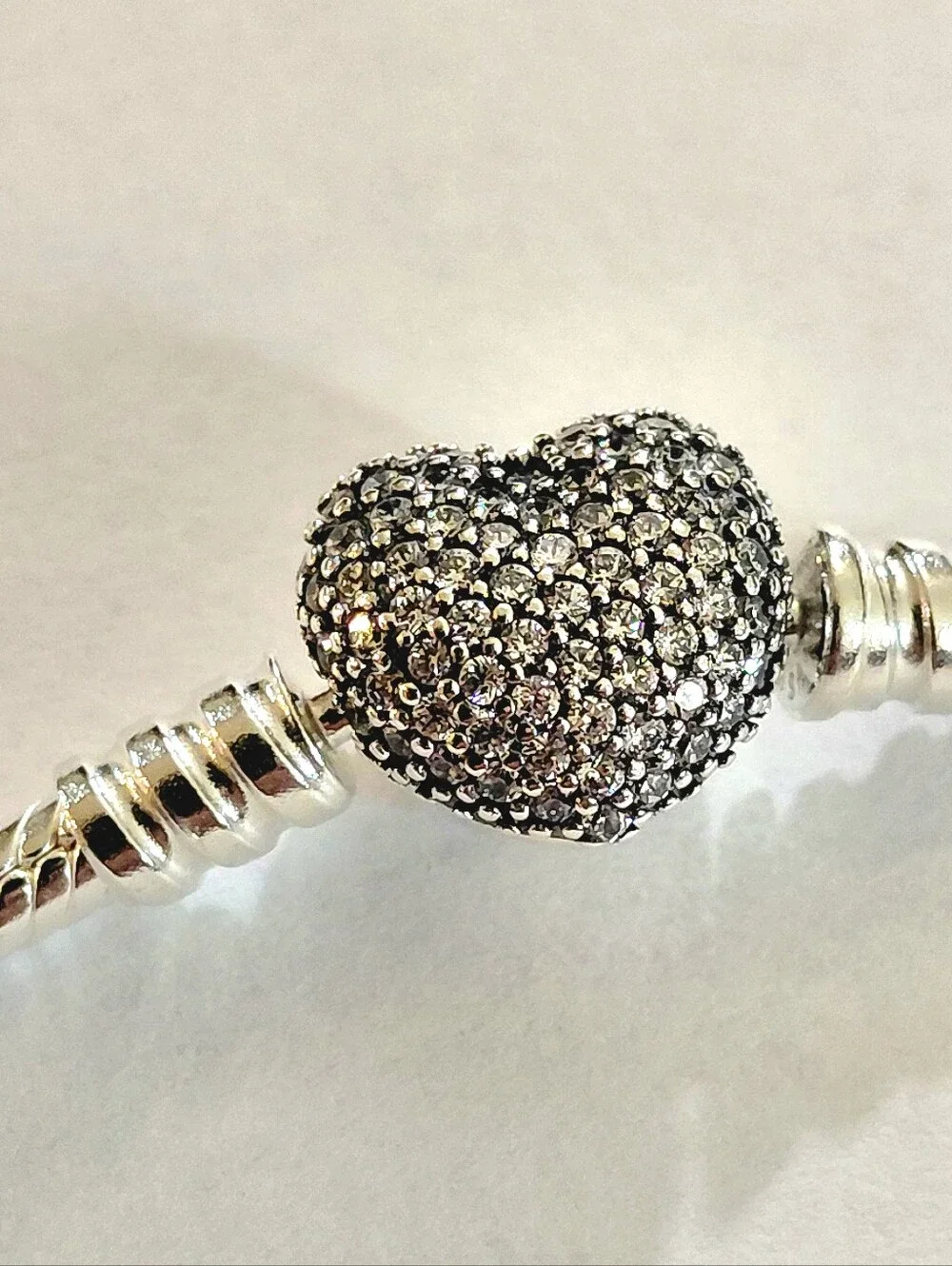 Authentic NEW Pandora Moments Sparkling Heart & Snake Chain Bracelet S925ALE CZ